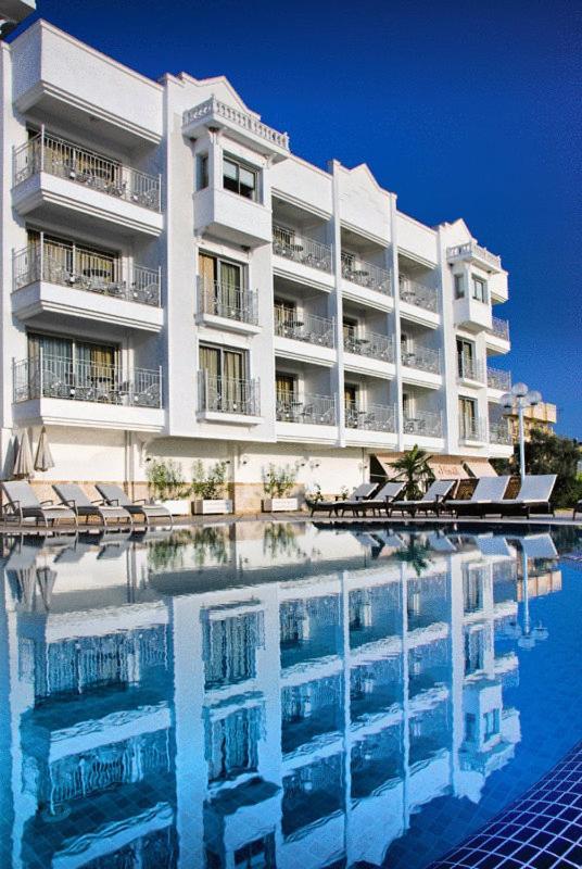 Lavista Boutique Hotel & Spa (Adults Only) Кушадасъ Екстериор снимка