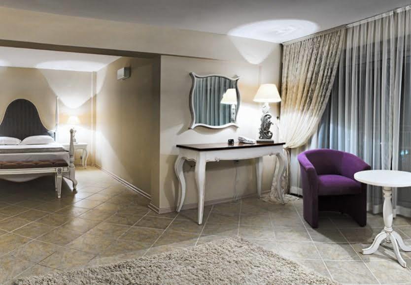 Lavista Boutique Hotel & Spa (Adults Only) Кушадасъ Екстериор снимка