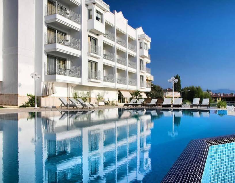 Lavista Boutique Hotel & Spa (Adults Only) Кушадасъ Екстериор снимка